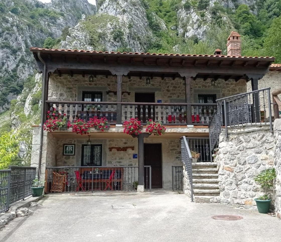 El Portal Del Abuelo Leilighet Arenas De Cabrales Eksteriør bilde