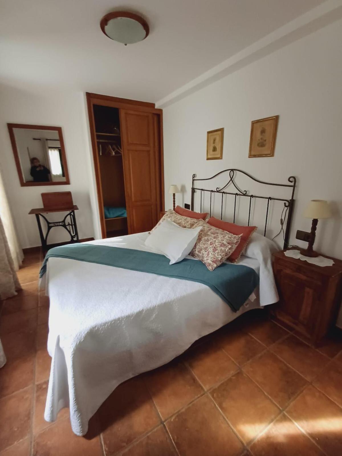 El Portal Del Abuelo Leilighet Arenas De Cabrales Eksteriør bilde