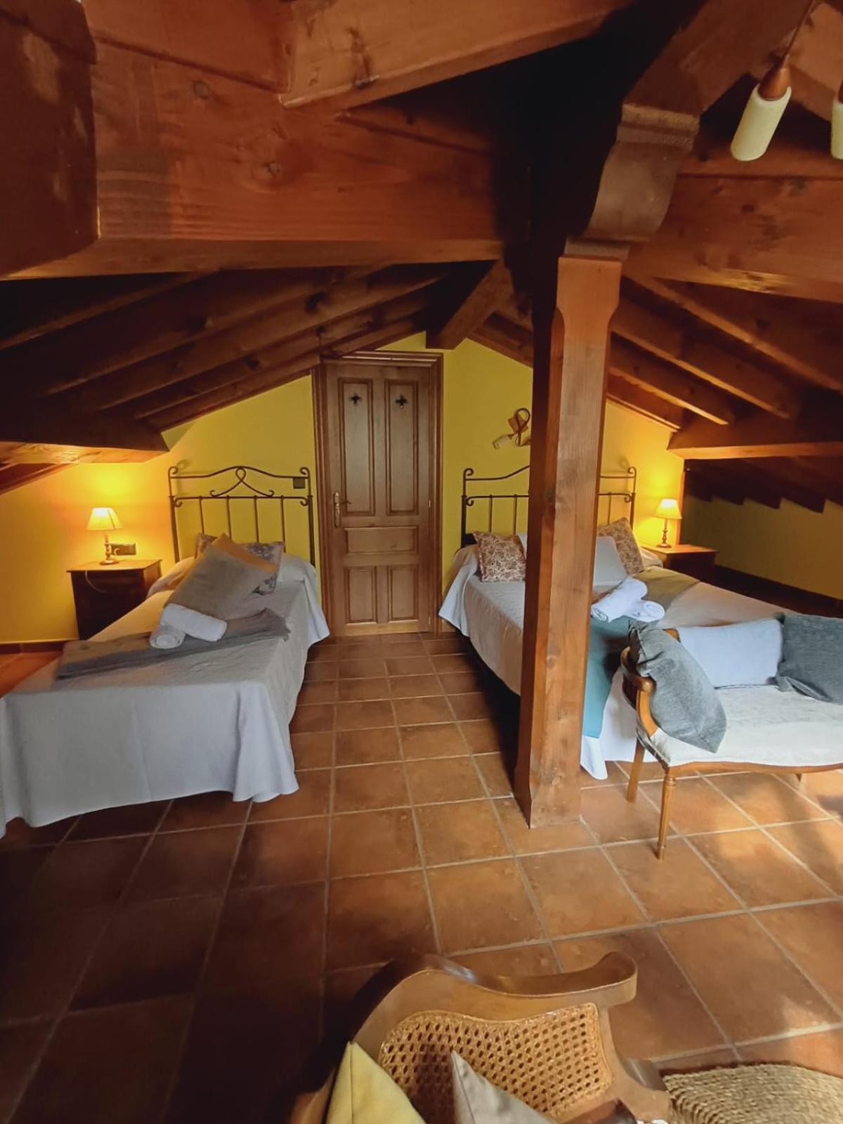El Portal Del Abuelo Leilighet Arenas De Cabrales Eksteriør bilde