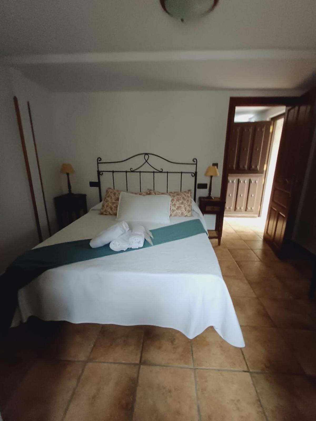 El Portal Del Abuelo Leilighet Arenas De Cabrales Eksteriør bilde