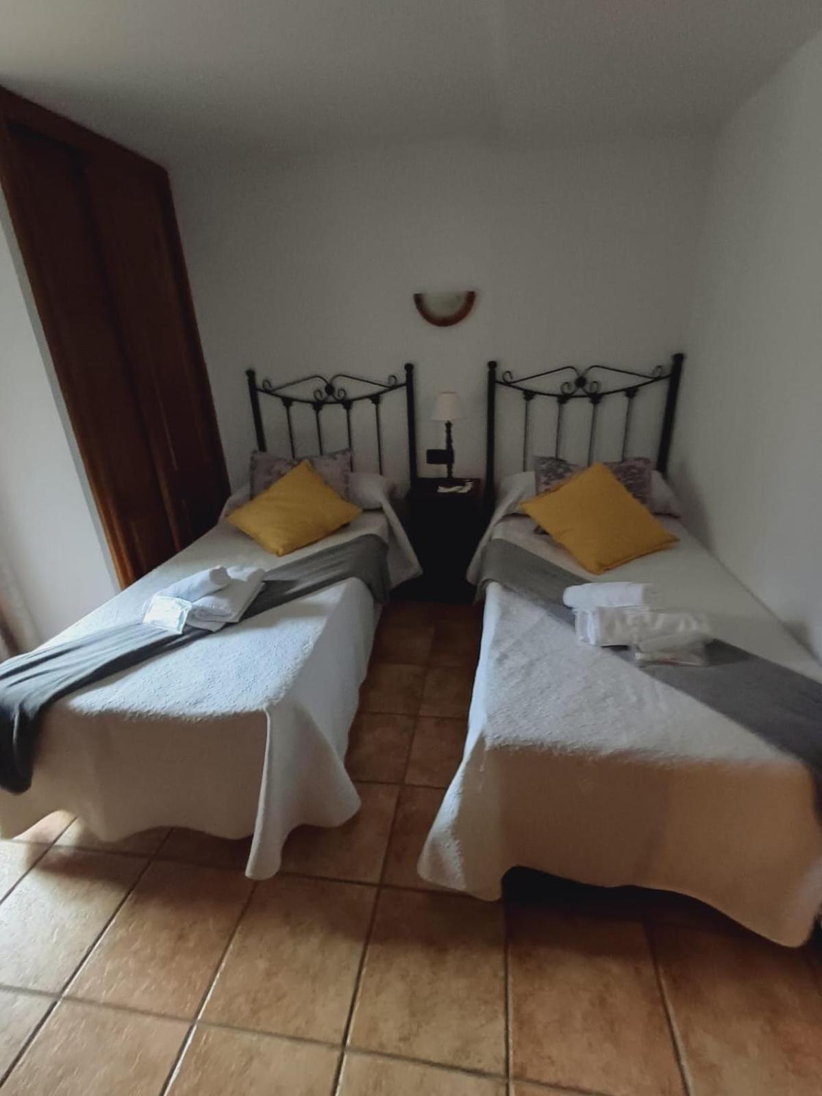 El Portal Del Abuelo Leilighet Arenas De Cabrales Eksteriør bilde